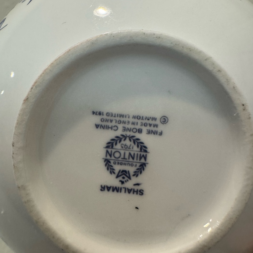 Minton Shalimar Blue and White Floral Porcelain Bowl Made In England 1974 - Picture 3 of 9